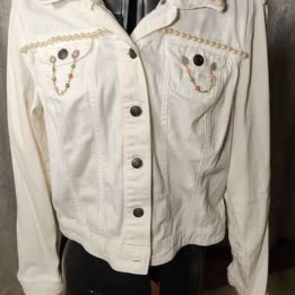 ONE OF A KIND Jean Jacket, White Upscaled Size Medium - Picture 1 of 3